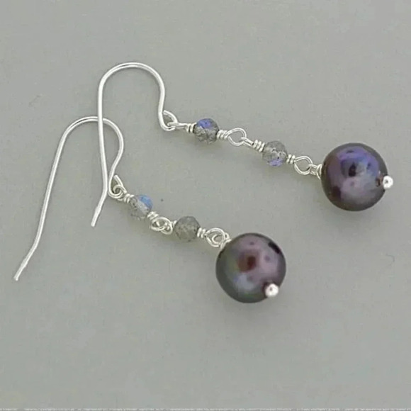 Black Pearl earring, Labradorite Gemstone, Gifted To The Press, Dangle Earrings - Picture 1 of 4